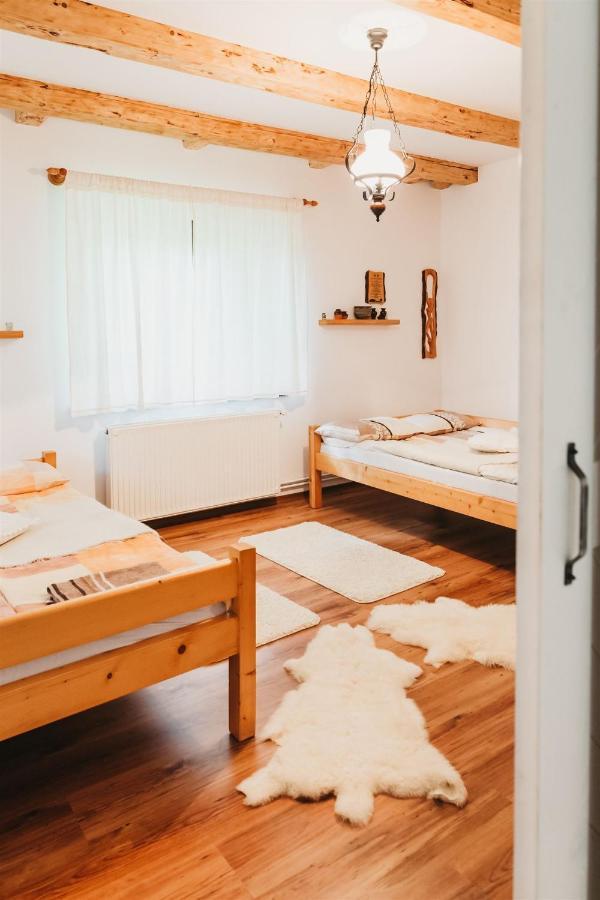Behiv-Lak Villa Medisoru Mic ภายนอก รูปภาพ